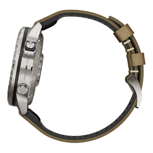 Умные часы Garmin MARQ Adventurer (Gen 2) Damascus Steel Edition, гибридный ремешок, чёрный силиконовый ремешок - изображение 4