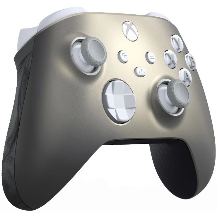 Проверка геймпада Xbox Series X|S серого цвета спереди